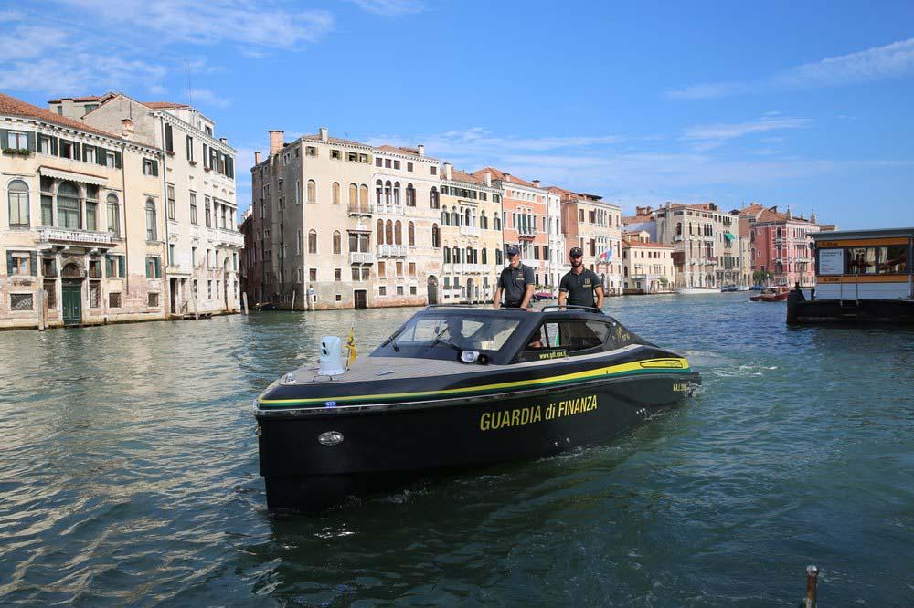 Photo slideshow: Hybrid propulsion naval units for Venice pic1